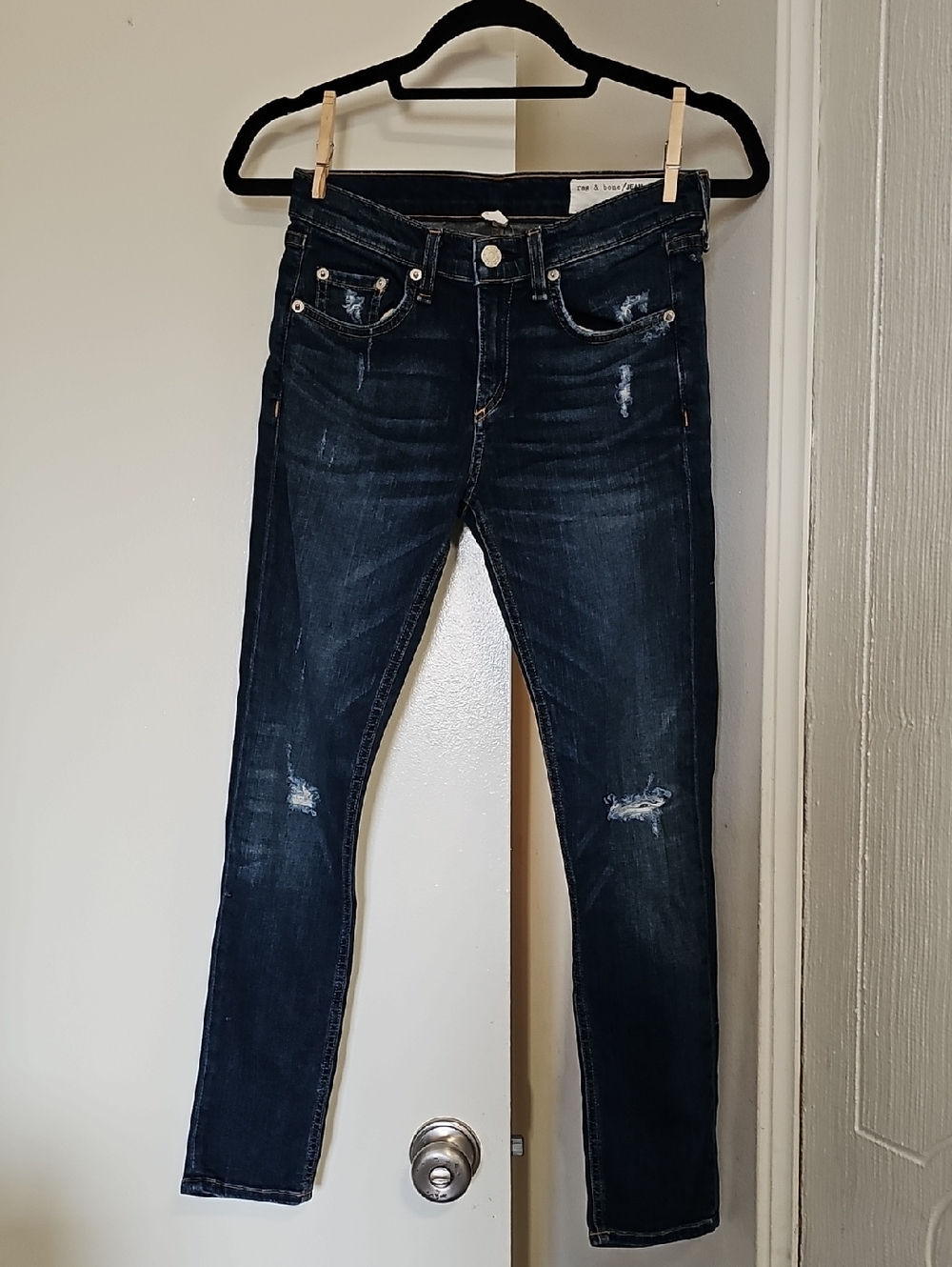 Rag & Bone Capri Distressed Skinny Jeans Collette Size 26